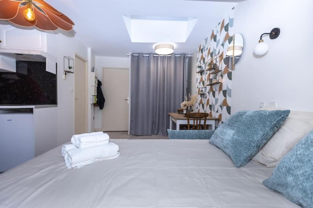 Studio Cosy Au Fort De Lourdes Apartment Екстериор снимка